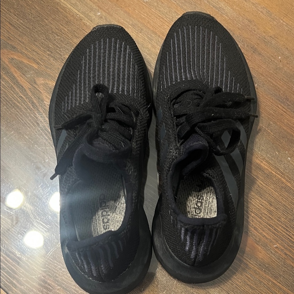 Adidas Woman’s Black Sneakers - Picture 4 of 4